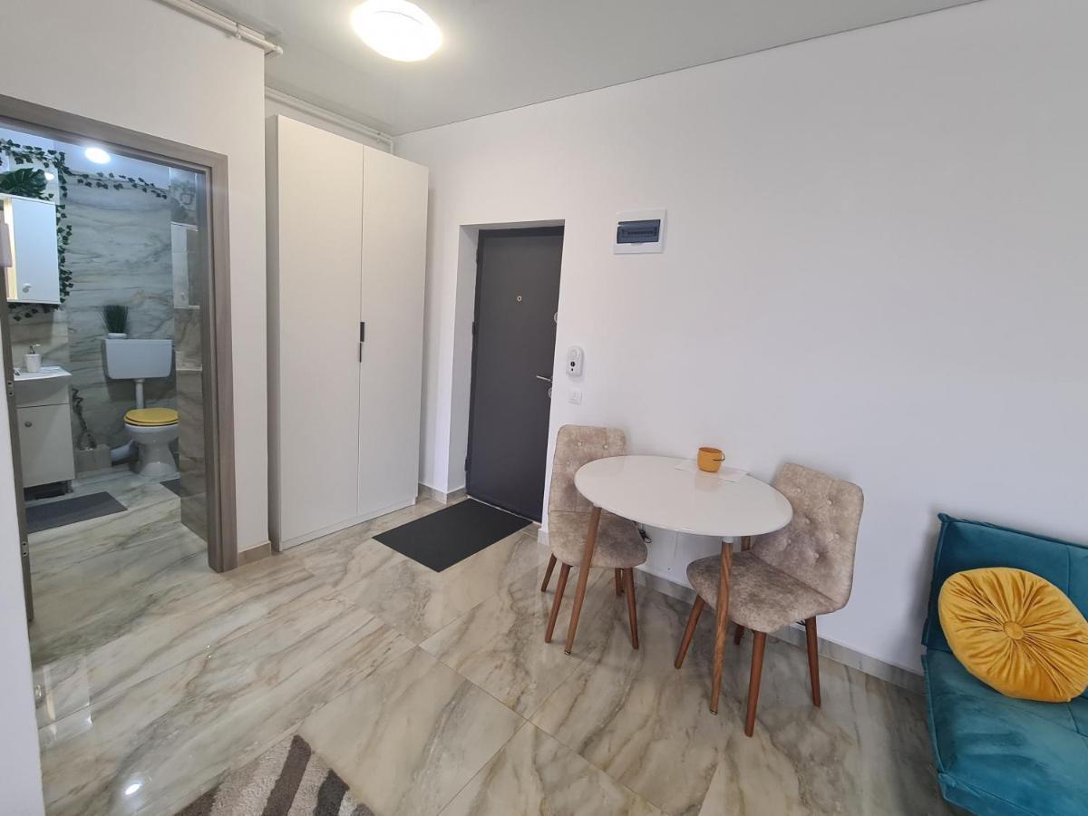 Marble Studio Apartment Bucharest Exterior photo